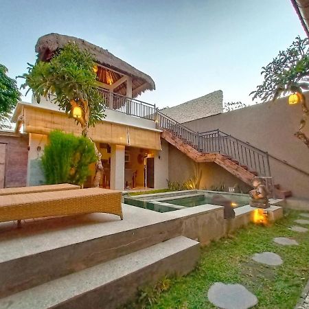 The Avani Villas Kuta  Exterior photo